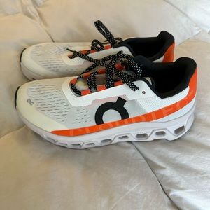 On Running Women Cloudmonster - Size 8.5